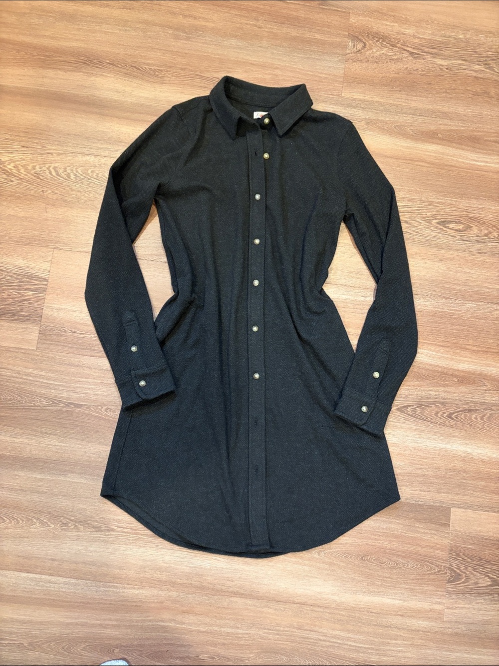 Faherty Legend Black Long-Sleeve Button-Front Shirt Dress (with pockets!) Size S
